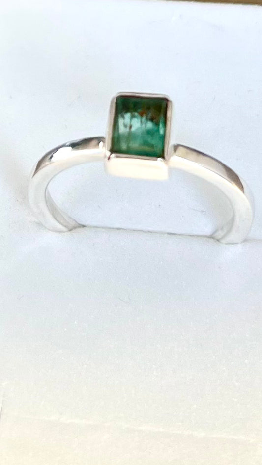 Anillo Piedra Esmeralda
